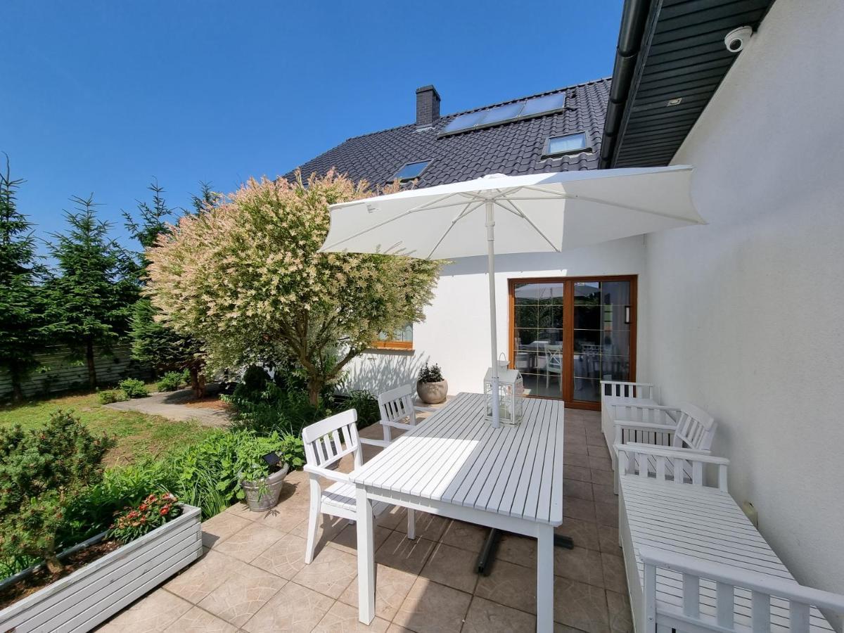 Caloroczna Villa Morskie Historie Dla 34 Osob- 365Pam Grzybowo  Exteriör bild